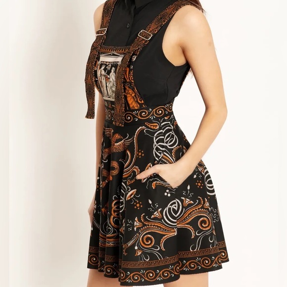 Blackmilk “GREEK ORNAMENT APRON DRESS” Size Medium M NWT Dress or Skirt - Picture 5 of 16
